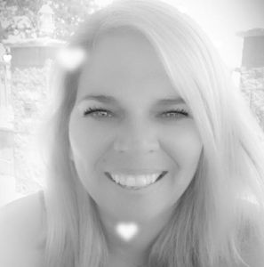 Meet your Posher, Laurie